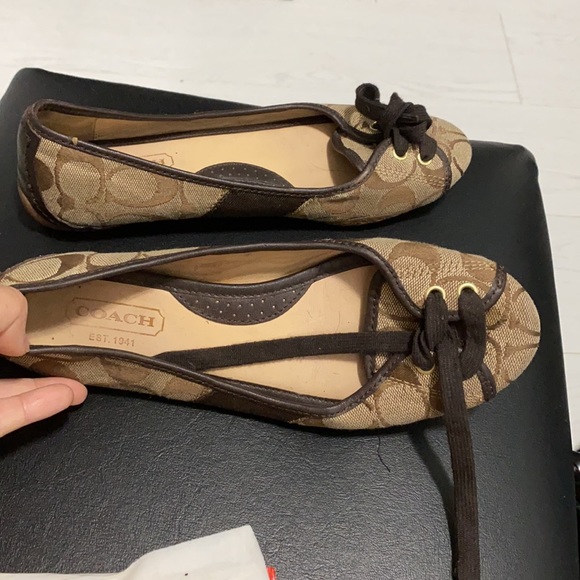 Coach shoes - Picture 2 of 4